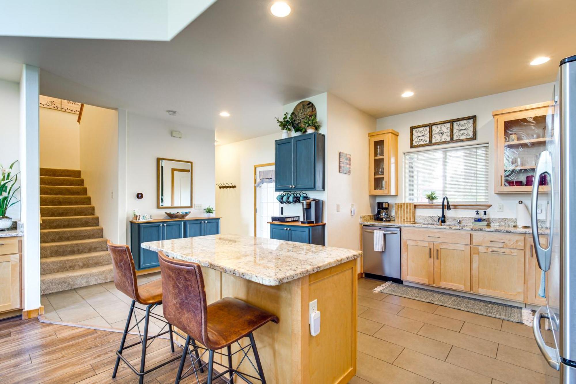 Klamath Falls Getaway With Pool And Hot Tub Access! Zewnętrze zdjęcie